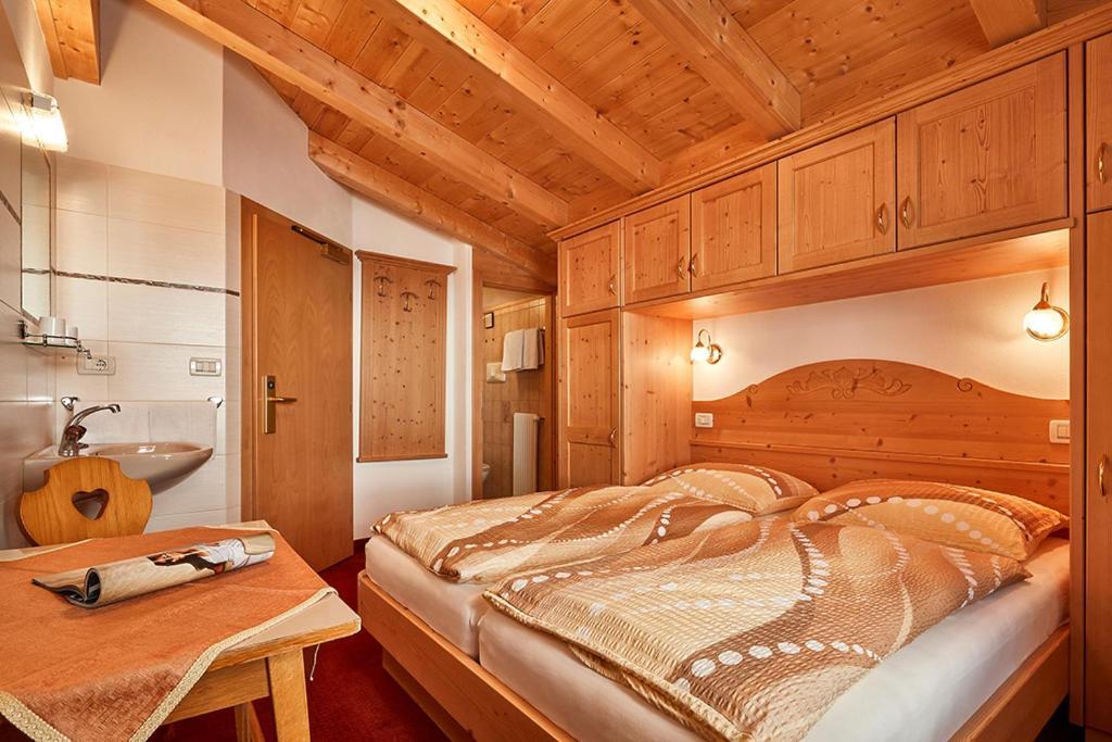 Hotel Garni Reutlingen Colfosco Esterno foto