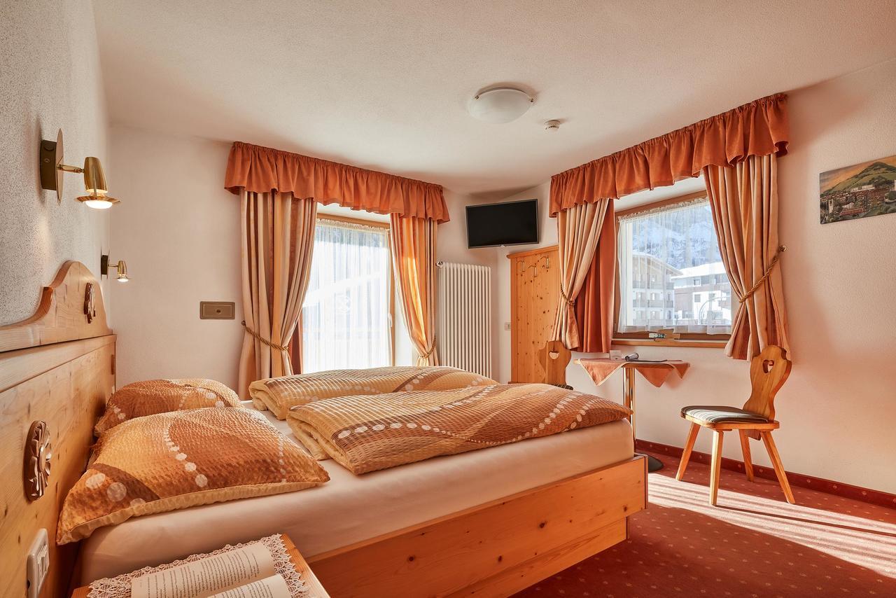 Hotel Garni Reutlingen Colfosco Esterno foto